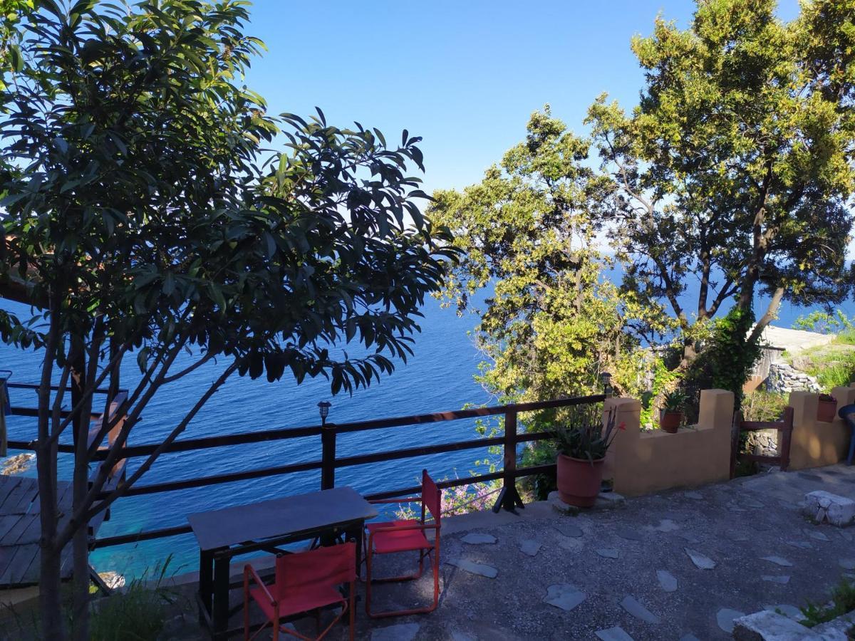 Triple Studio Room With The Most Beatifull View In Mylopotamos 차가라다 외부 사진